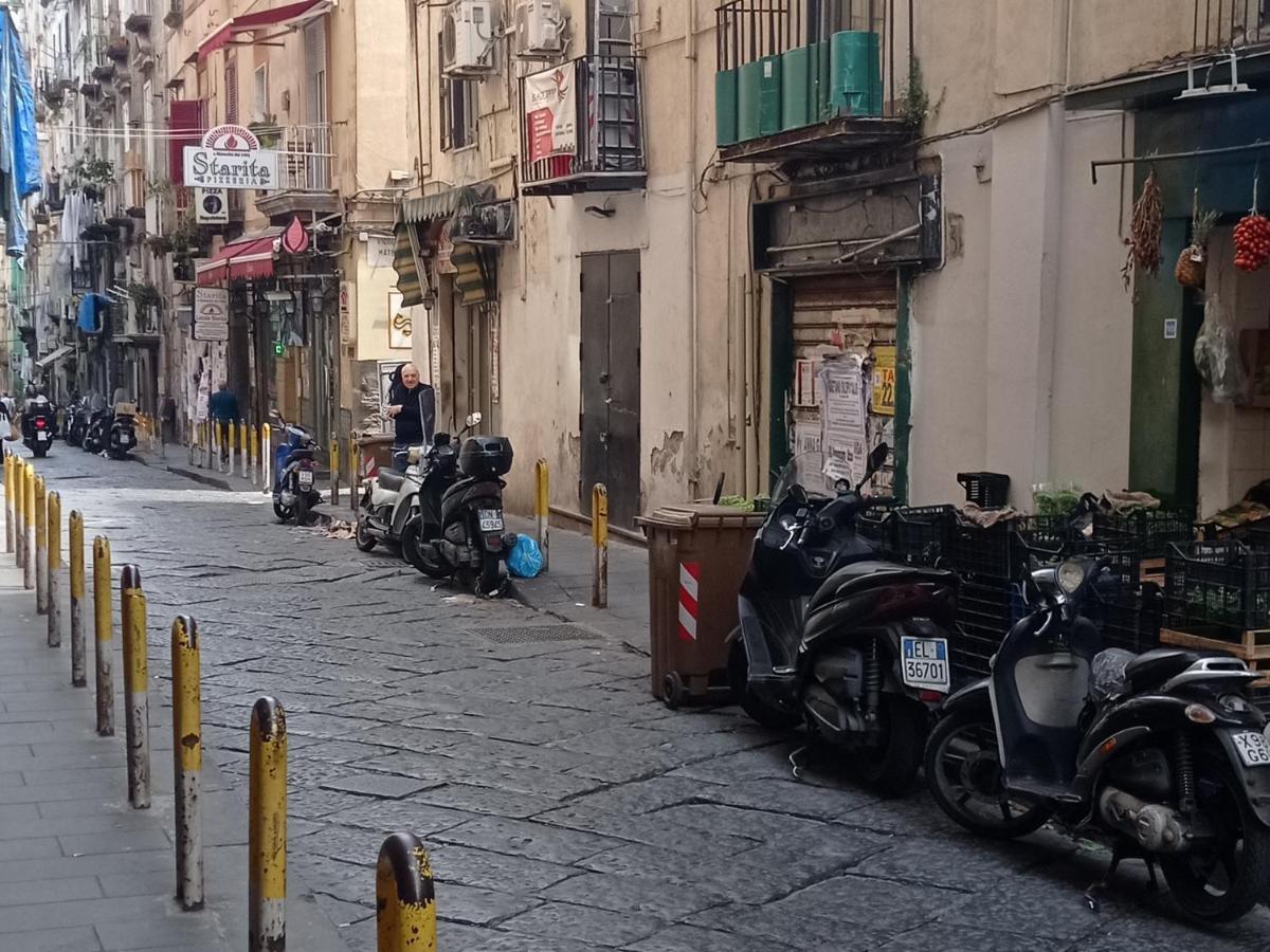 شقة Nunzia'S House Napoli المظهر الخارجي الصورة