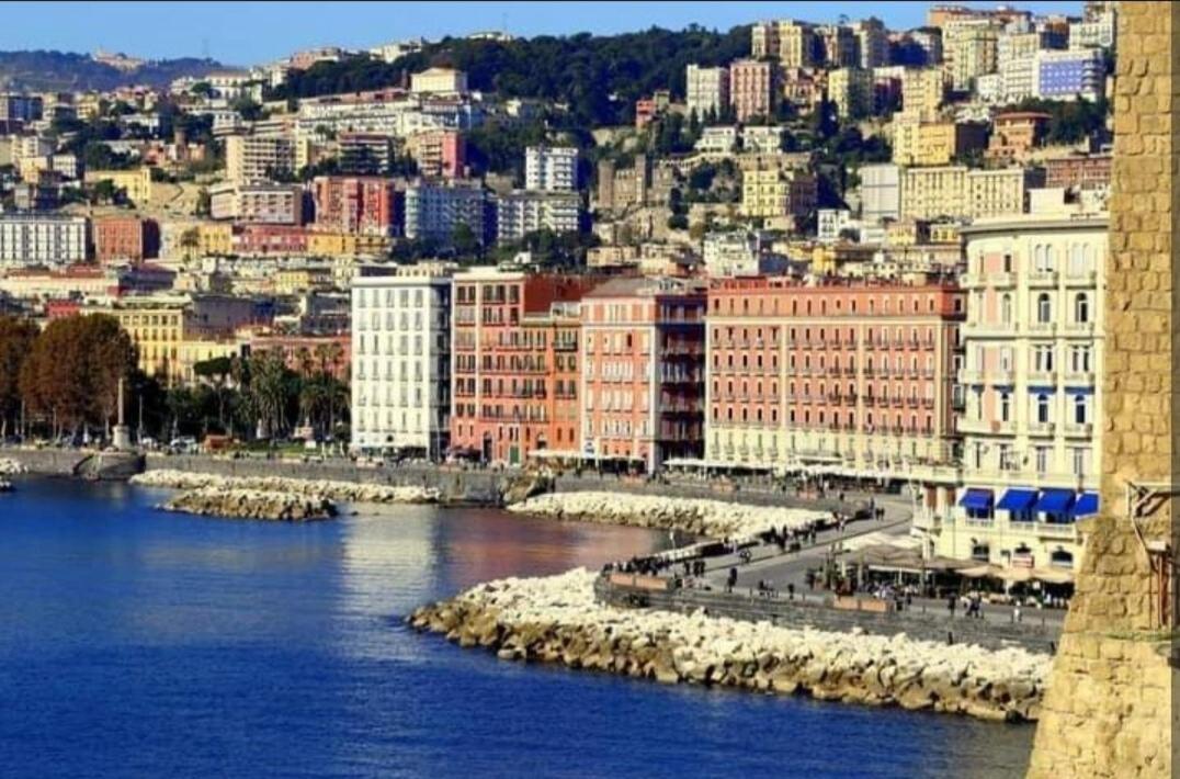 شقة Nunzia'S House Napoli المظهر الخارجي الصورة