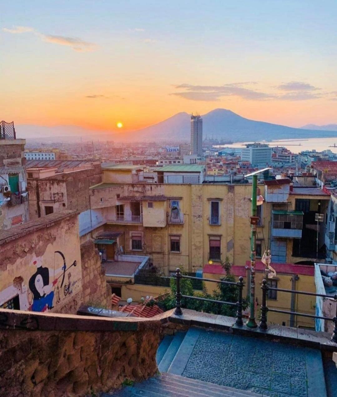 شقة Nunzia'S House Napoli المظهر الخارجي الصورة