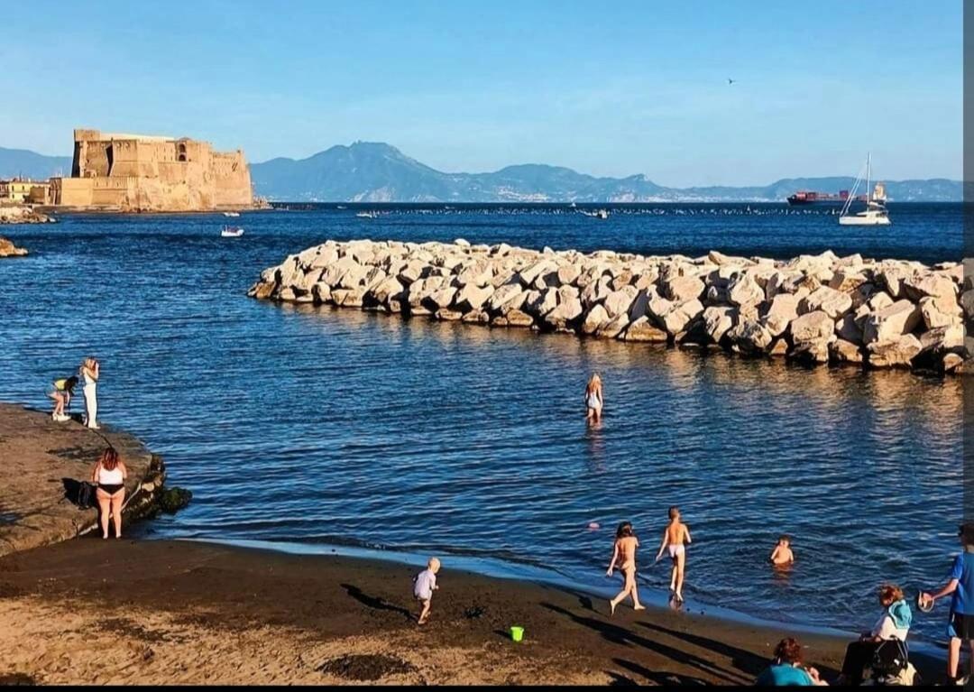 شقة Nunzia'S House Napoli المظهر الخارجي الصورة
